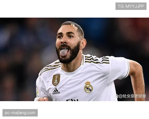 国家德比前瞻：皇马坐镇伯纳乌迎战巴萨，本泽马接班人PK莱万